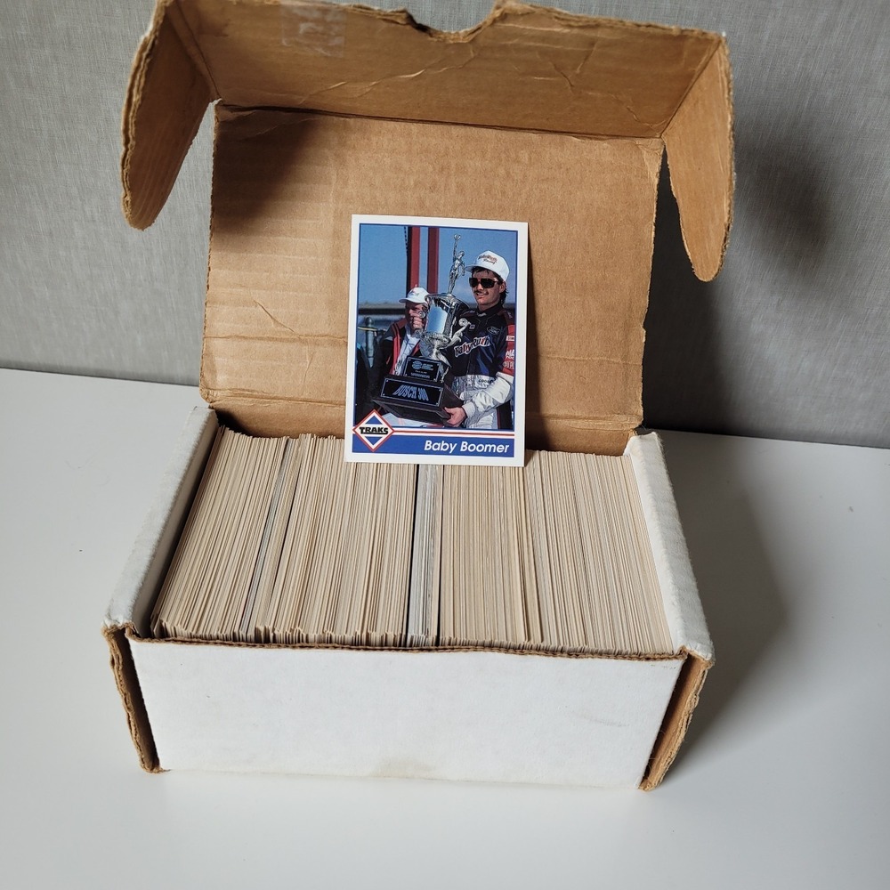 Vintage 90s Sports Card Bulk Box 450+ Lot – 1995 Score Football, Dale Earnhardt